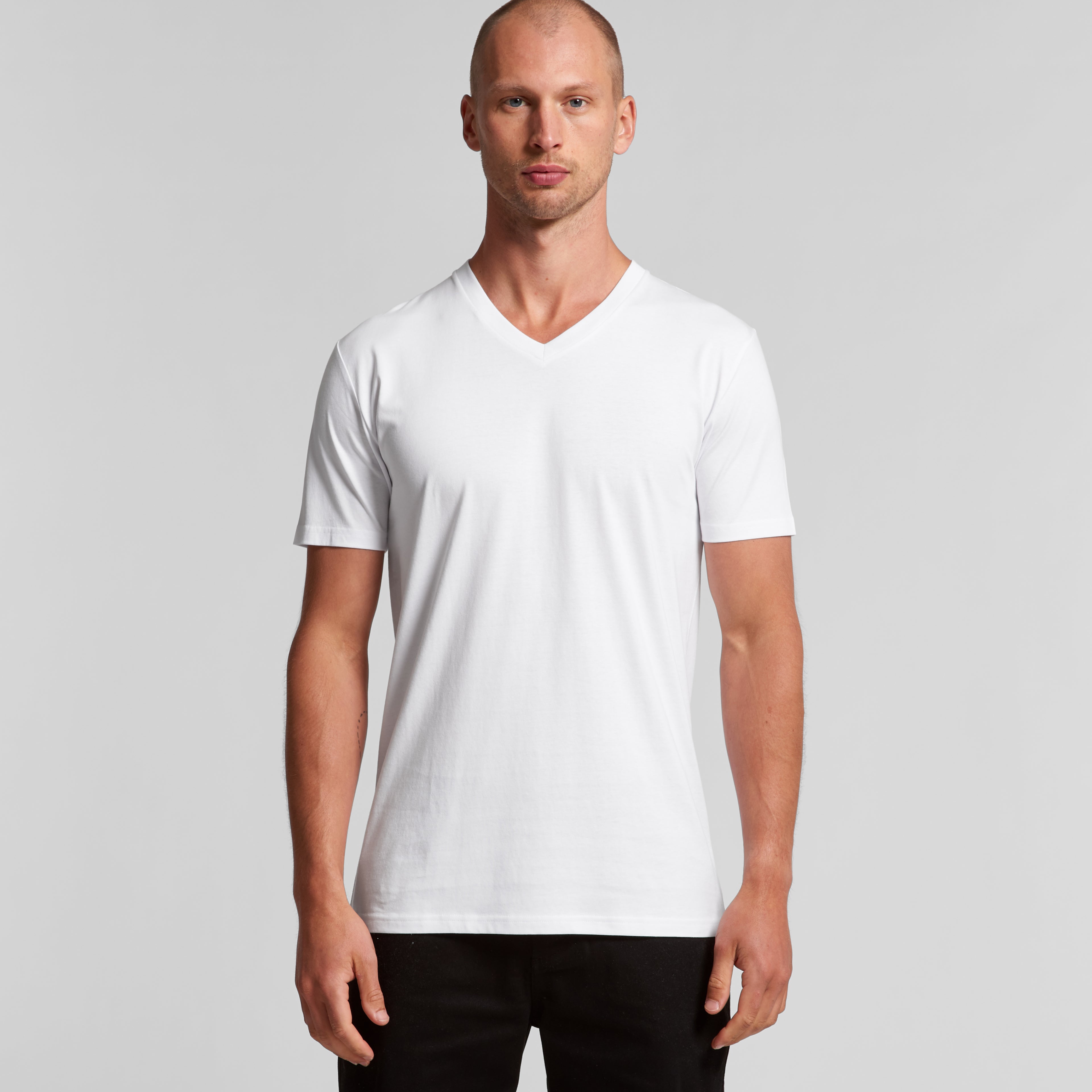 5001V STAPLE V NECK