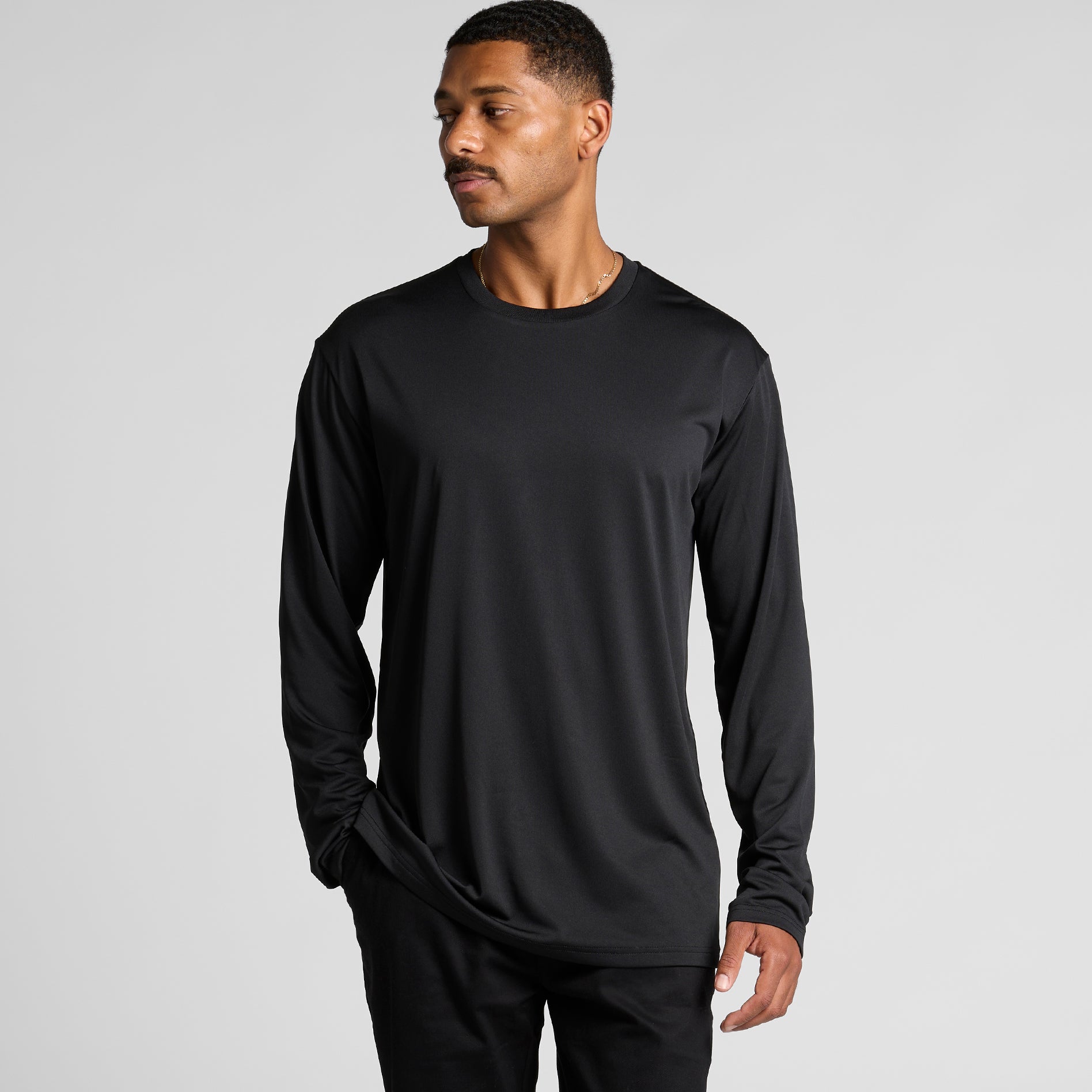 5020A STAPLE ACTIVE LS TEE