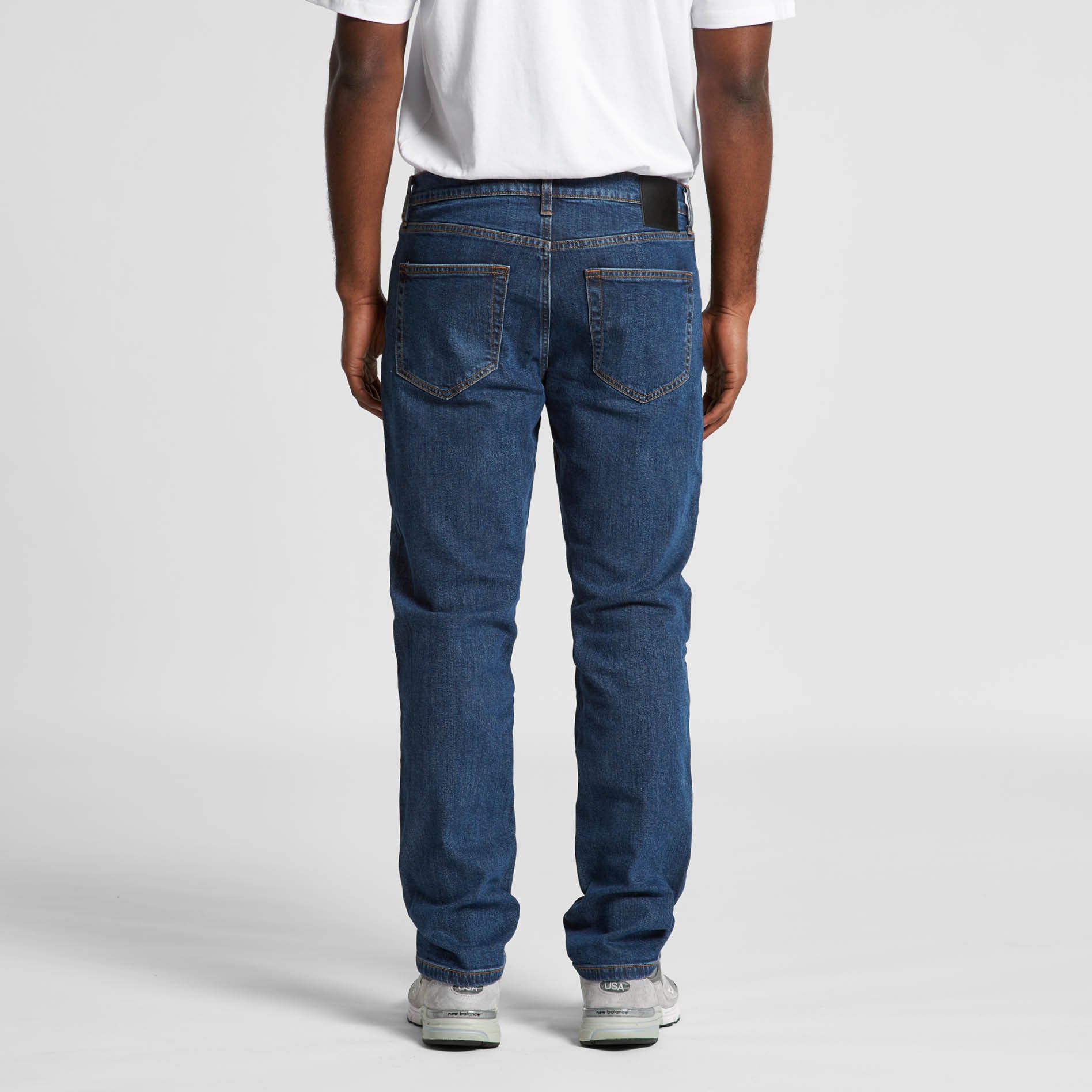 5801 STANDARD JEANS