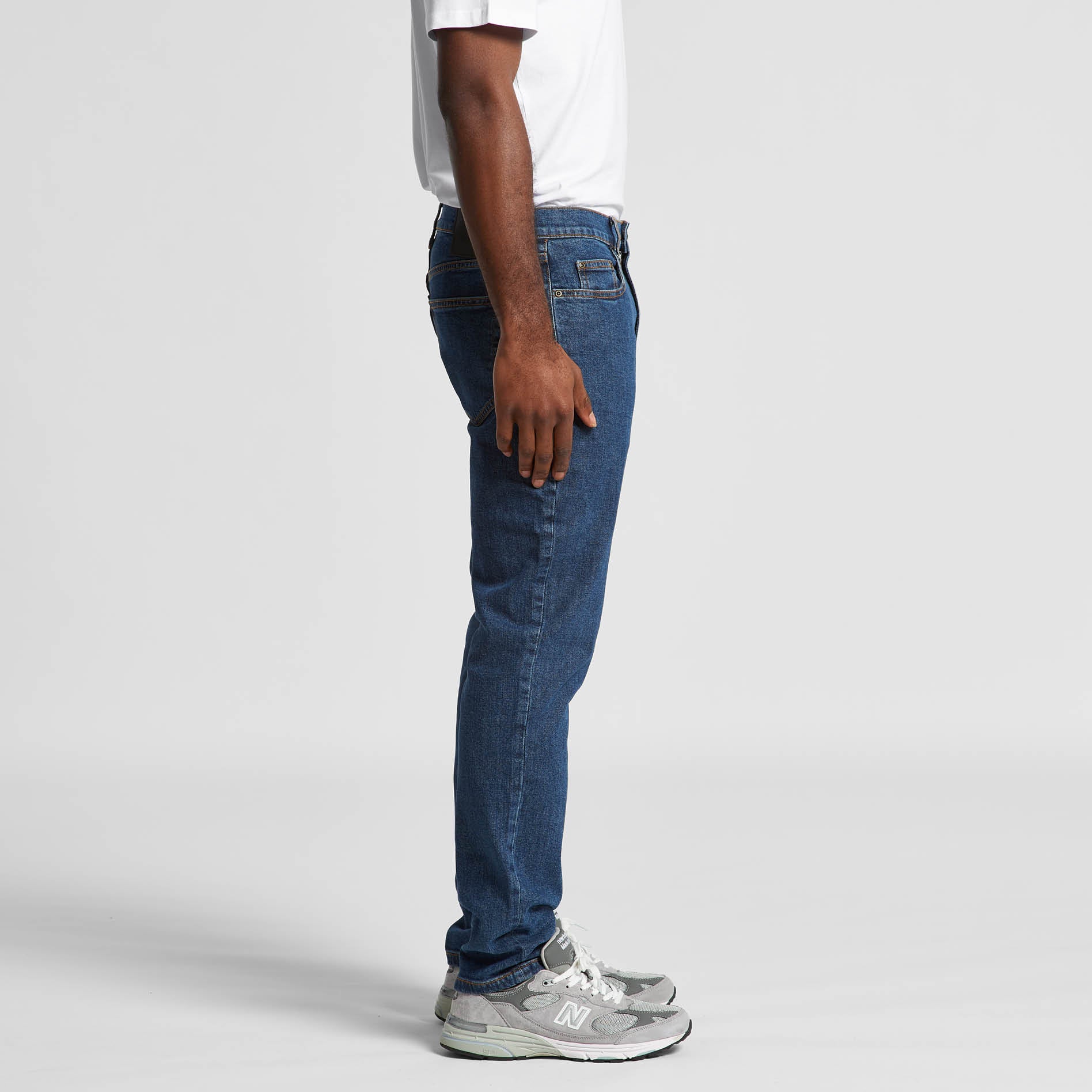 5801 STANDARD JEANS